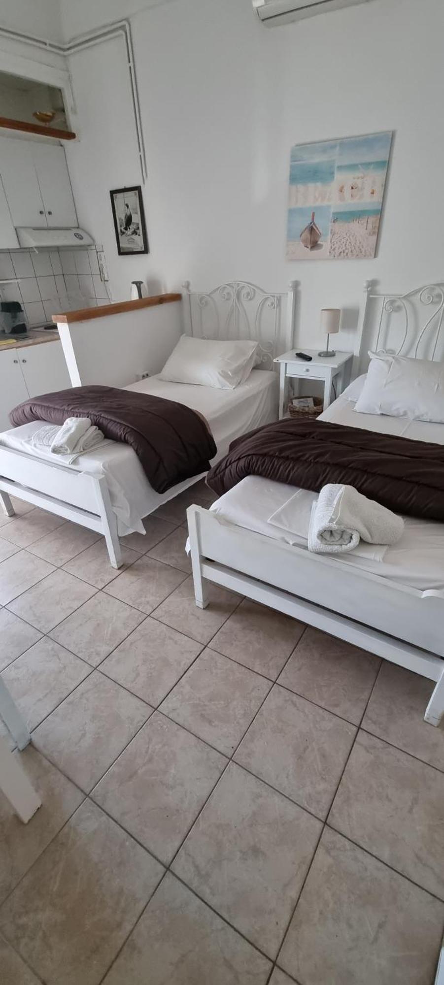 Δωματια Ξανθουλα Xanthoyla Rooms อมาเลียโปลิ ภายนอก รูปภาพ